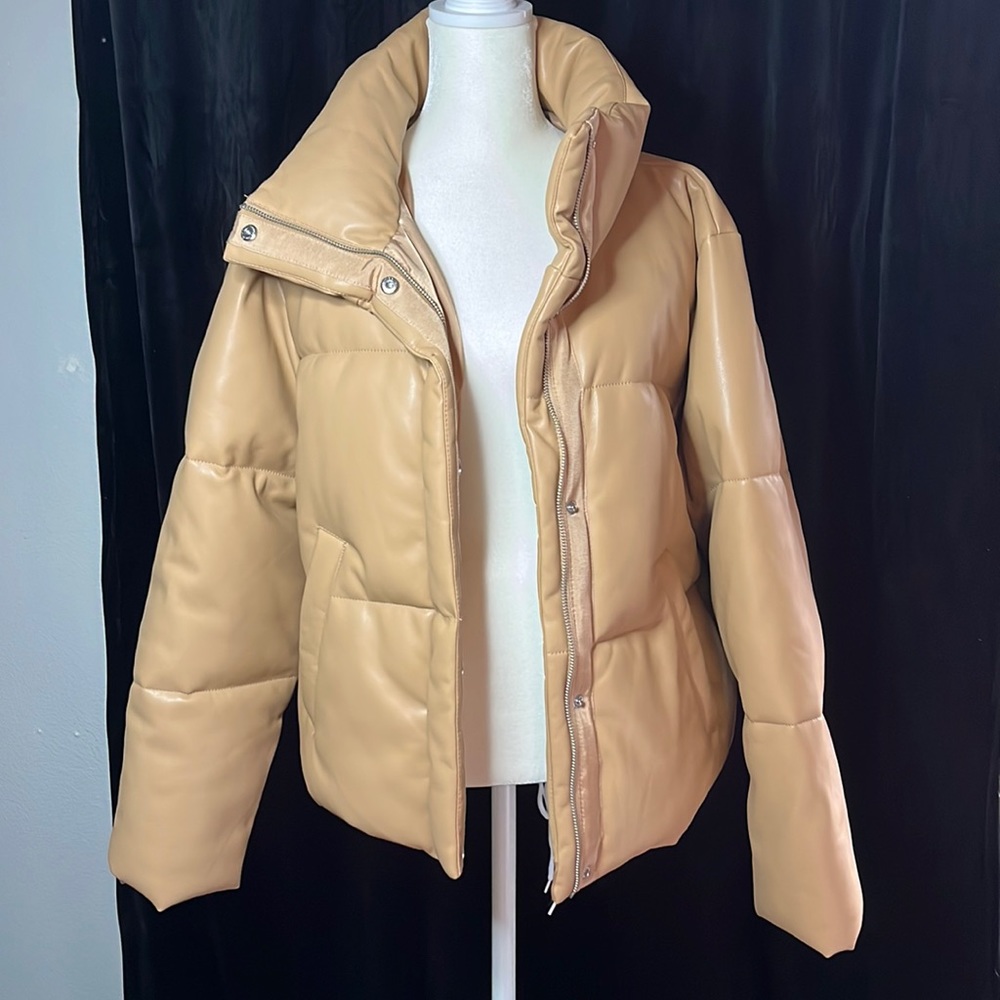 Abercrombie & Fitch vegan leather puffer coat